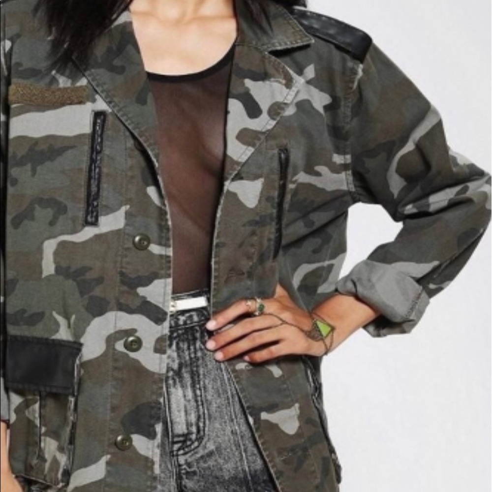 Urban Outfitters BDG Camo Military Utility Jacket